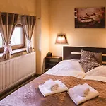 Hotel Kaskada *